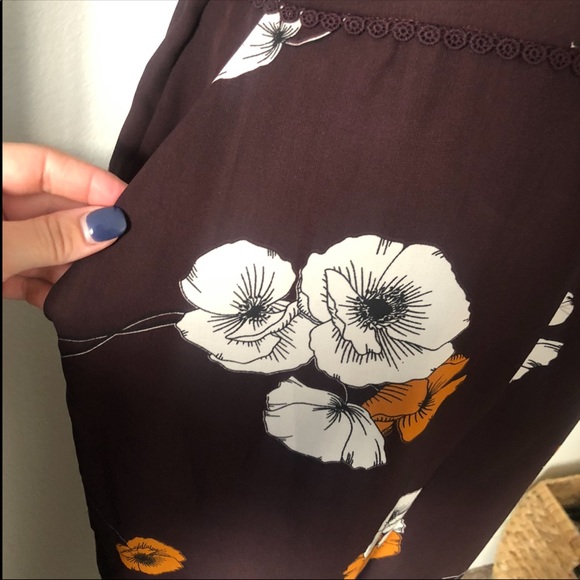 Cupcakes and cashmere floral jumpsuit brown medium - Picture 4 of 15